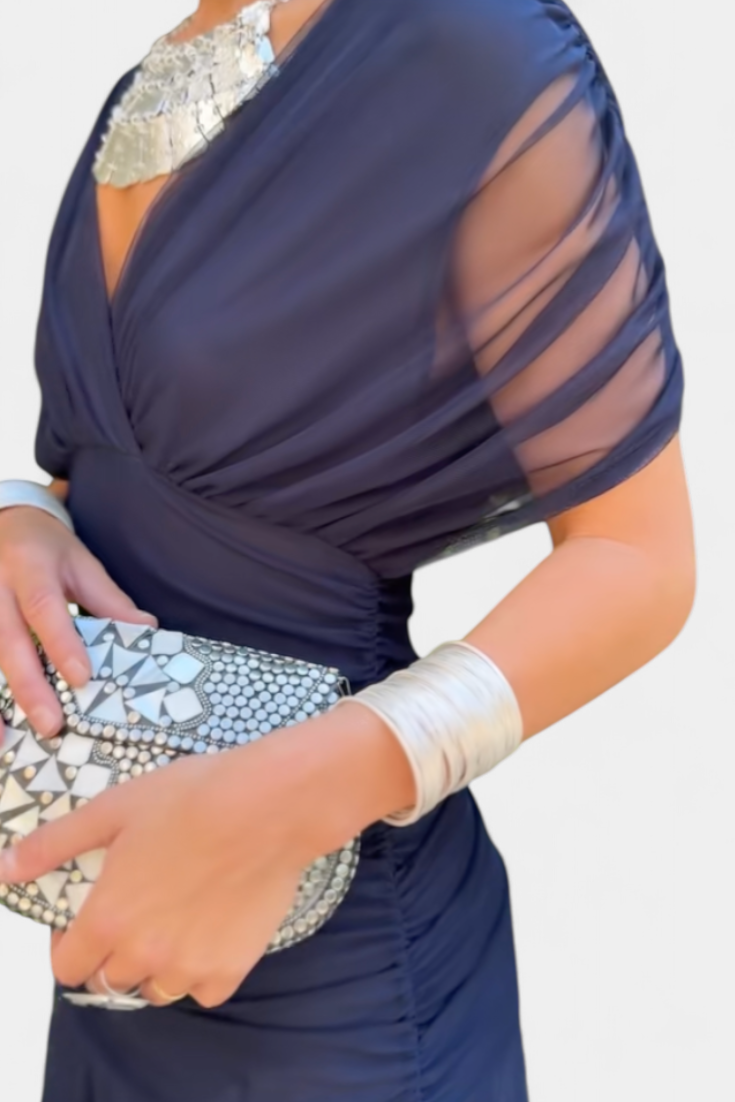Lalayla | Elegant Dress With V-Neckline