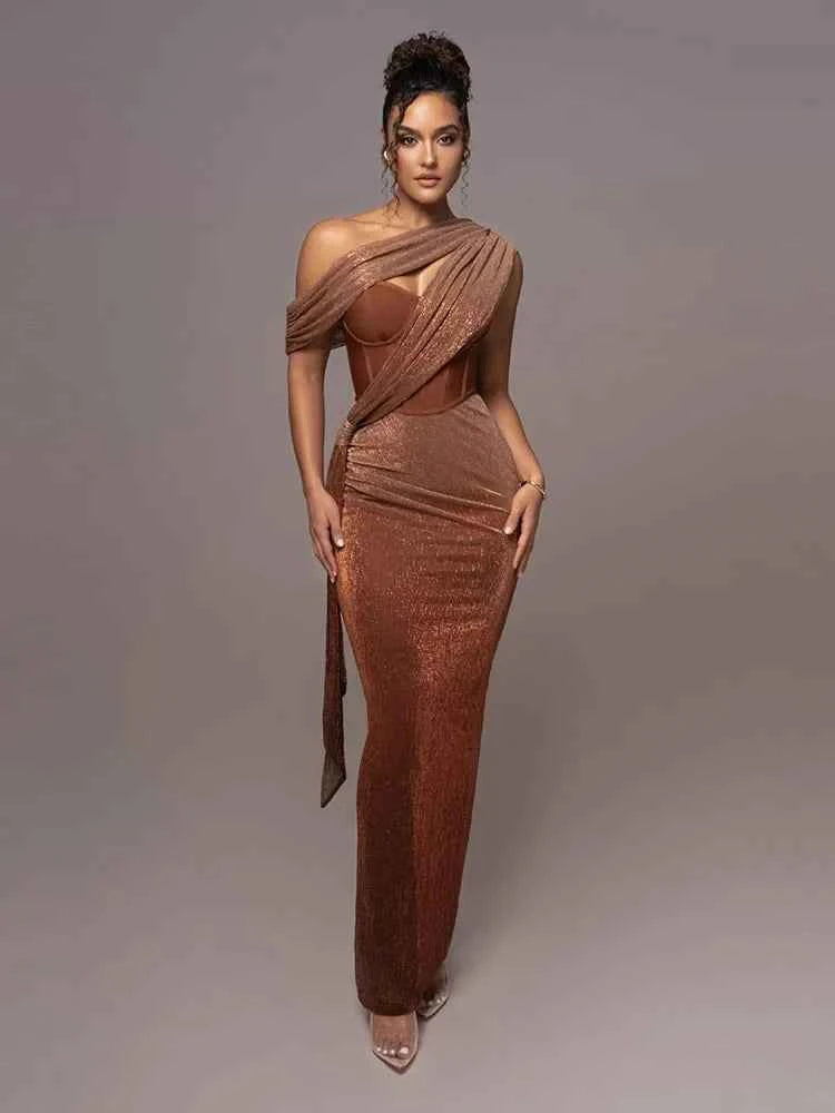 Women's Elegant Maxi Dress with Luxe Statement Design