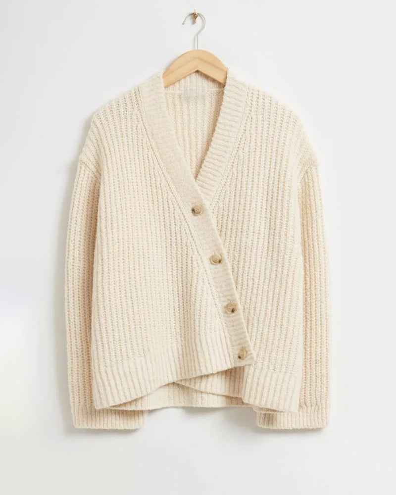Clarissa - Modern Knitted Cardigan - Casual Winter Essential