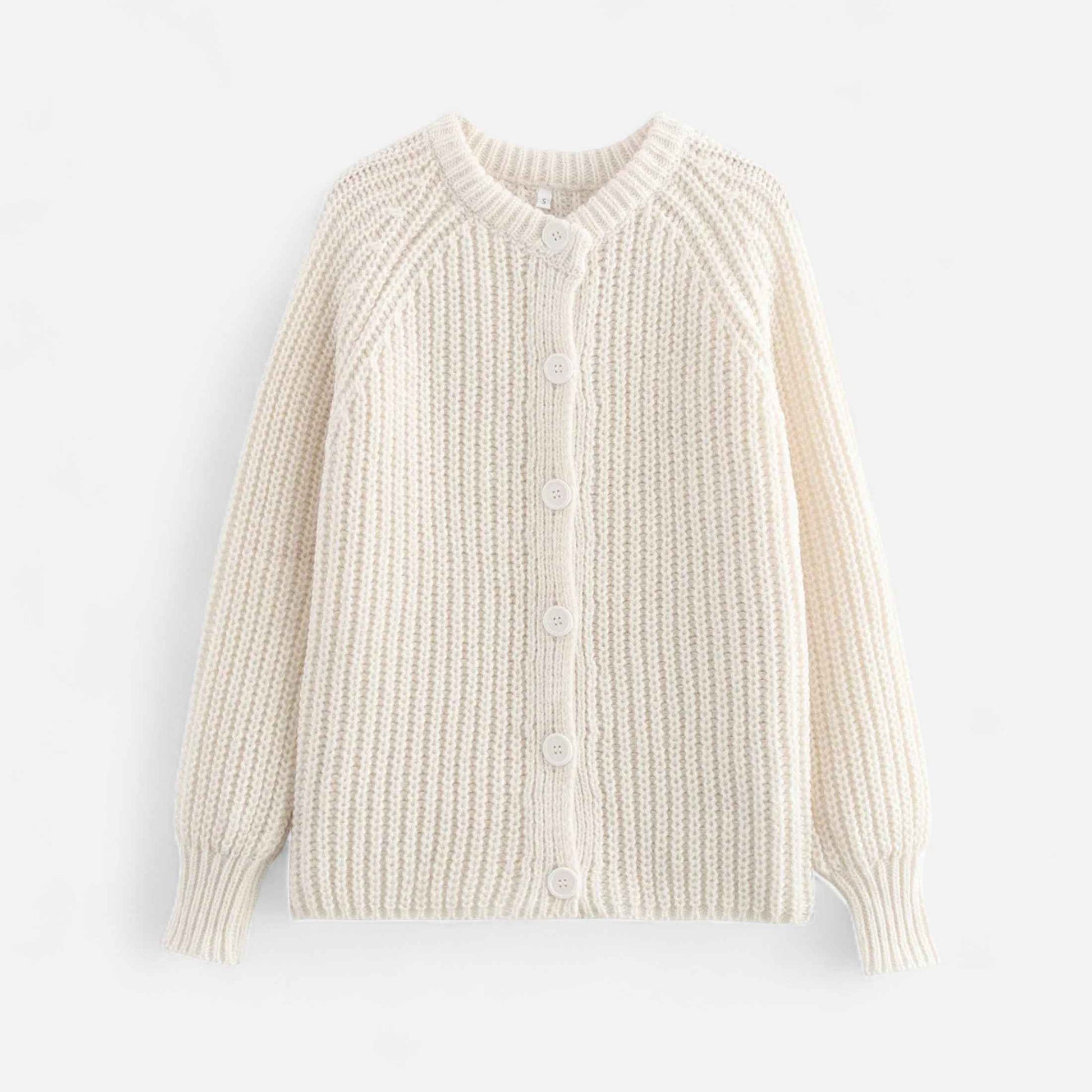 Women’s Round Neck Knit Cardigan – Effortless Winter Grace