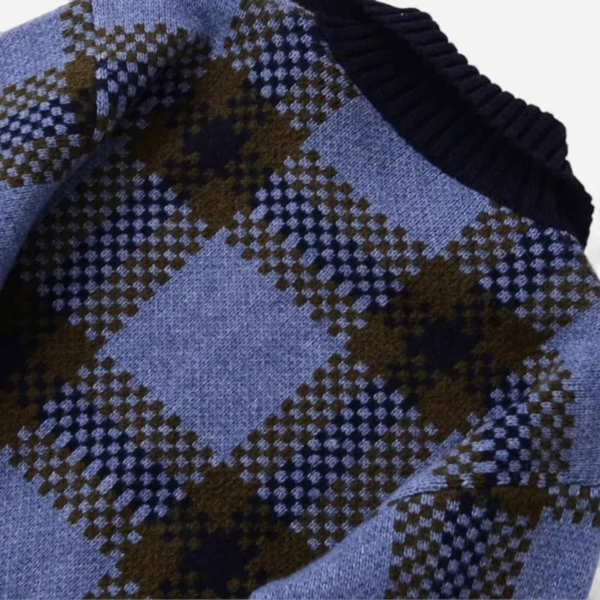 Women's Knitted Plaid Zipper Jacket with Collared Design