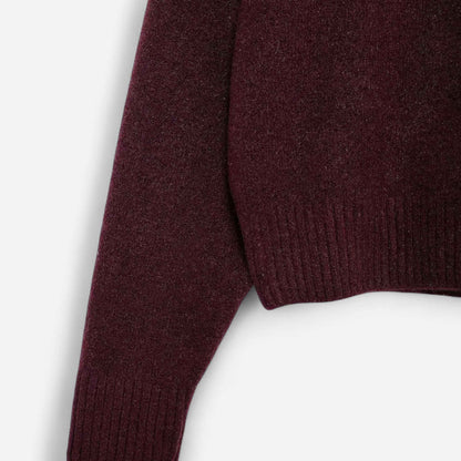 Women’s Vintage Turtleneck Sweater – Classic Winter Warmth