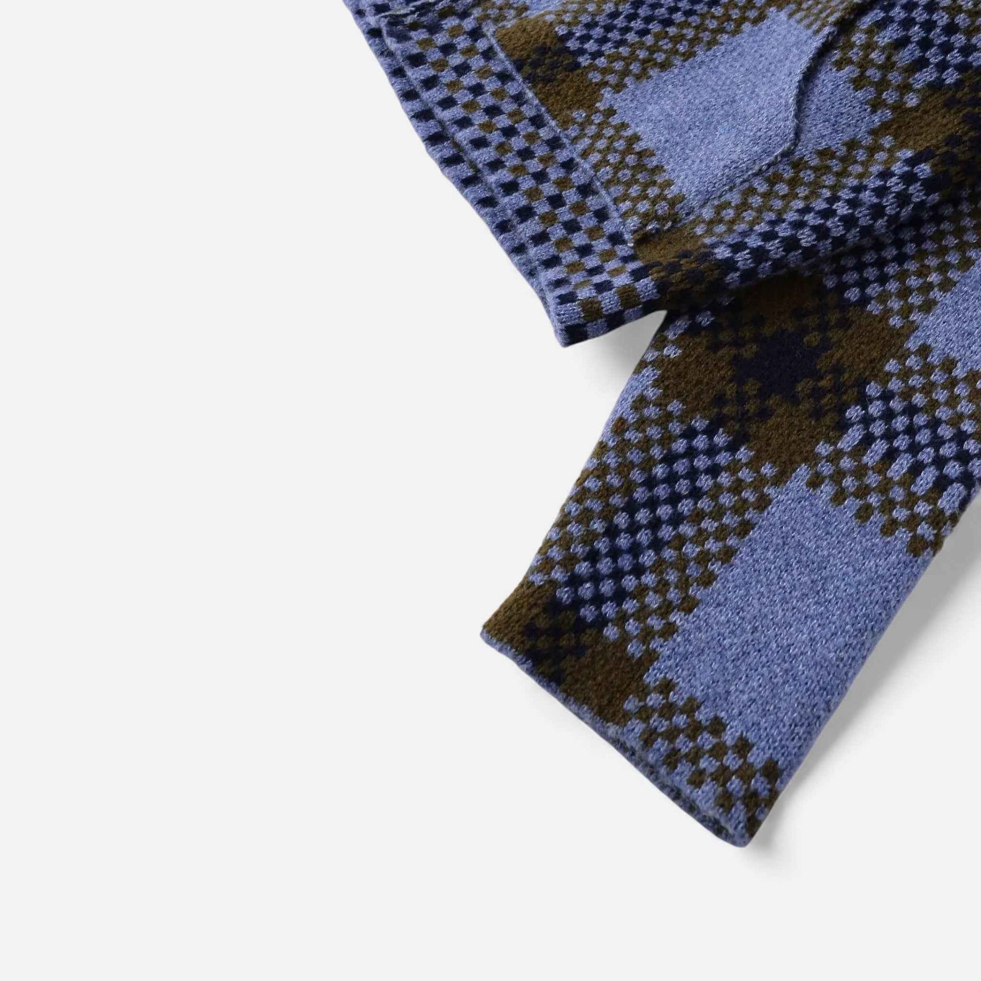 Women's Knitted Plaid Zipper Jacket with Collared Design