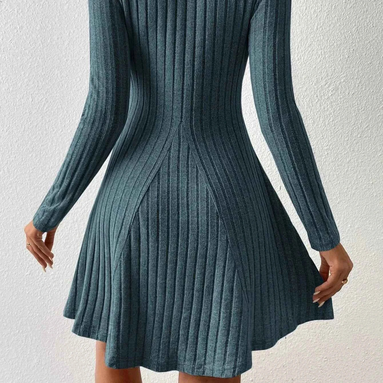 Emma – Classic Mock Neck Flare Dress