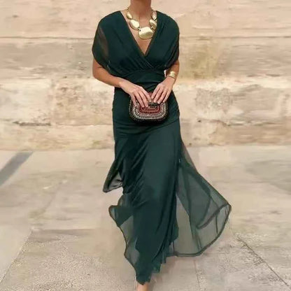Lalayla | Elegant Dress With V-Neckline