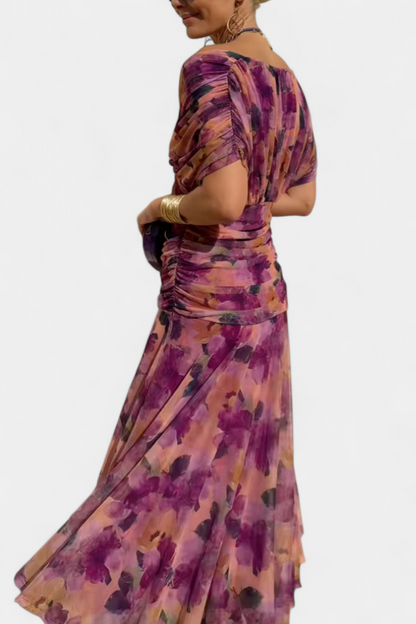 Lalayla | Elegant Dress With V-Neckline
