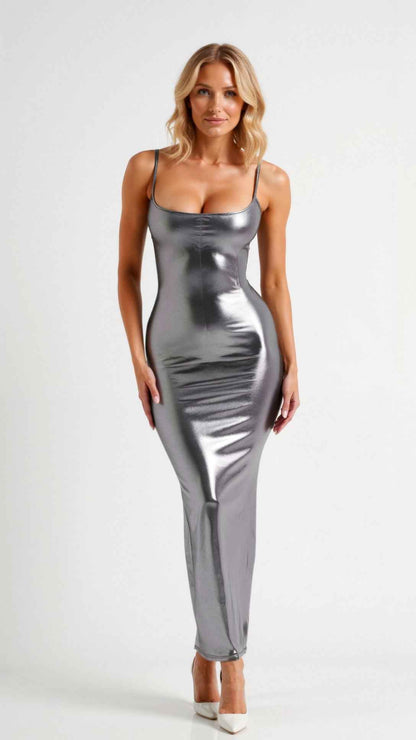 Elegant Figure-Fitting Maxi Dress